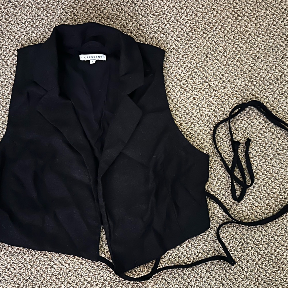 Black Crescent vest in size small. Linen. Rarely worn